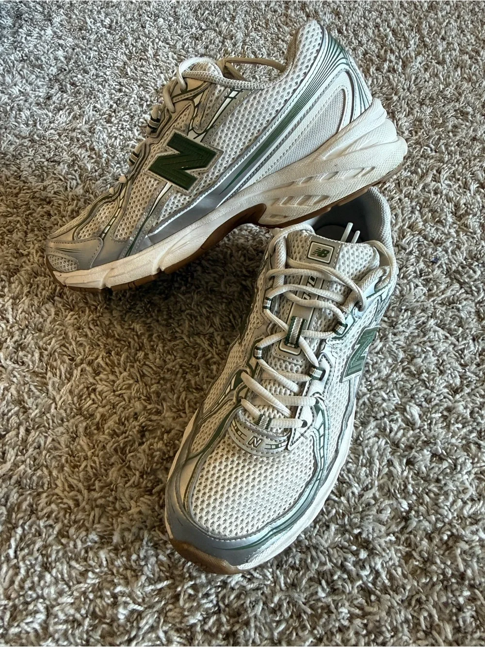 New Balance 740 White and Green Sneakers